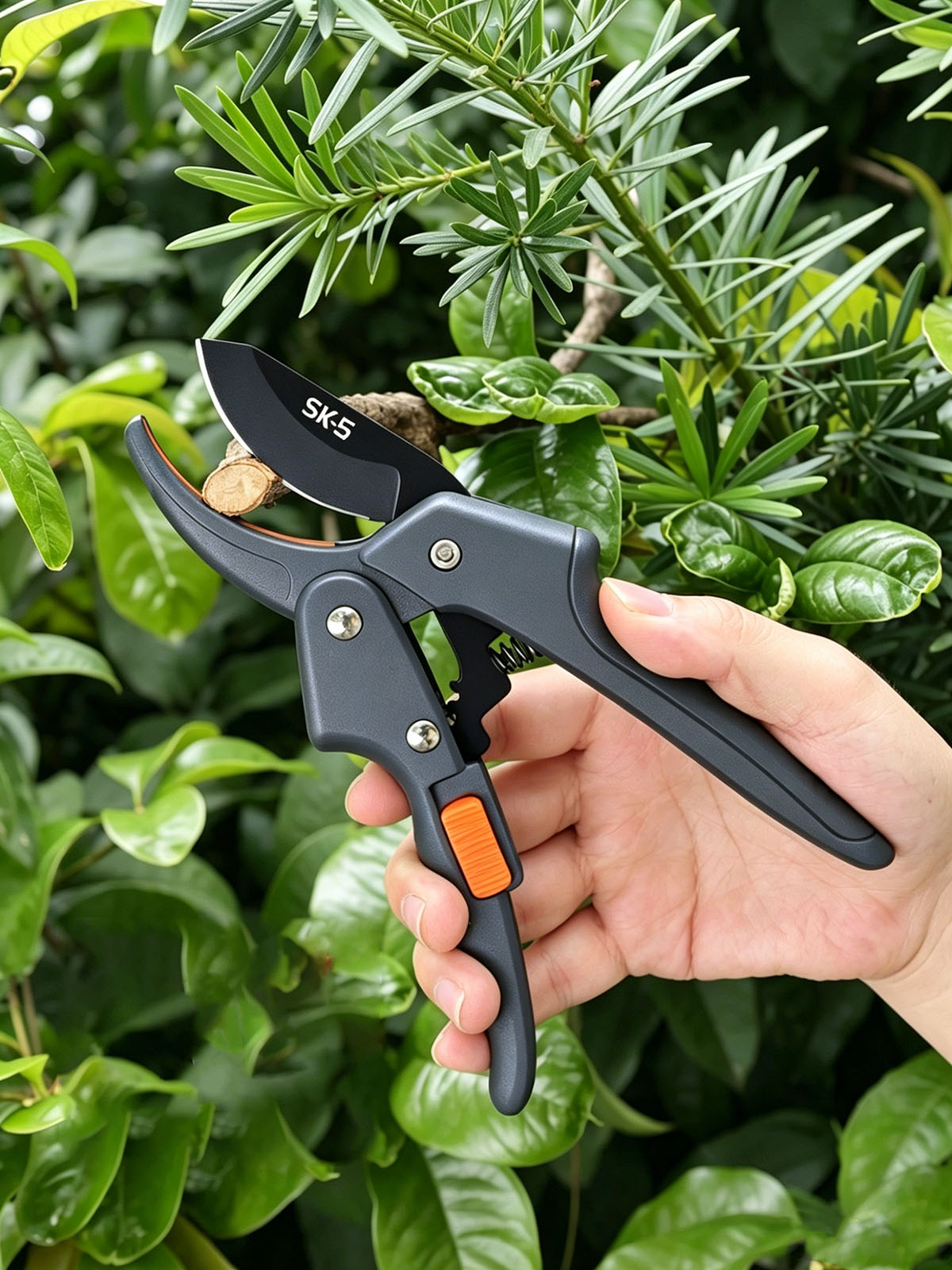 SK5 Stainless Steel Pruning Sh - Gardening Tools To Cut Branches บทวิจารณ์และราคา